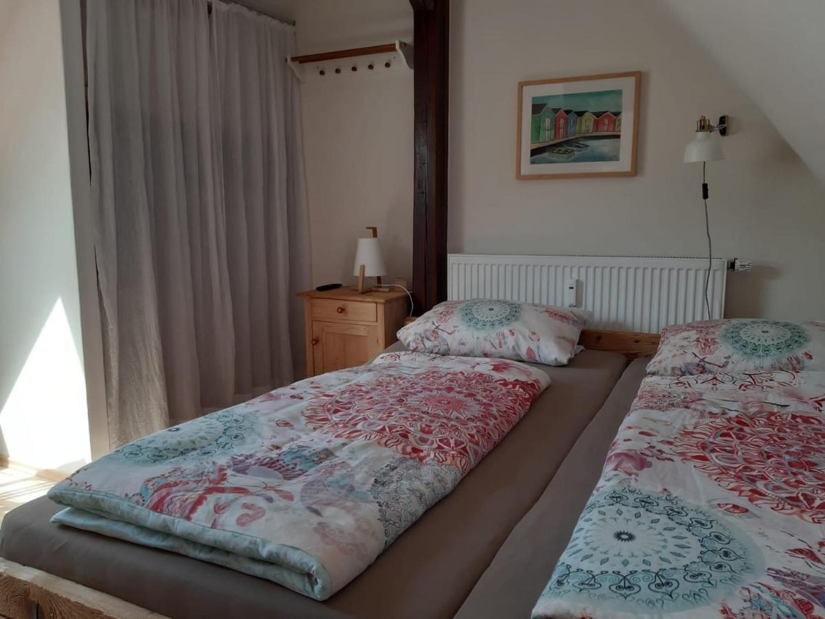 Giebelzimmer mit Weinbergblick Stetten  Exterior foto